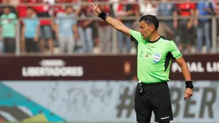 Roberto Tobar arbitrará partido de Liverpool en el Mundial de Clubes