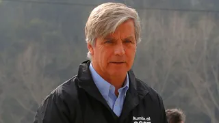 Harold Mayne Nicholls pide mano dura y propone prohibir las barras bravas en Chile