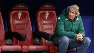 Pellegrini recupera jugadores para maratón de siete partidos de Real Betis