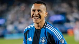 Alexis Sánchez desata la locura en Montreal: el gesto con un pequeño hincha que se llevó todos los aplausos