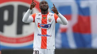 Cecilio Waterman renovó su contrato con Cobresal