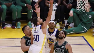 Golden State Warriors doblegó a Boston Celtics y quedó a un triunfo del anillo en la NBA