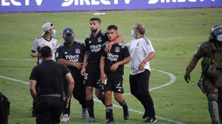 Las lágrimas del plantel de Colo Colo luego de consumarse la caída ante Antofagasta