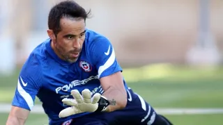 Claudio Bravo participará de interesante charla en Universidad Santo Tomás