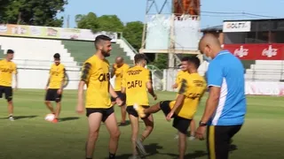 El entrenamiento de Coquimbo en Paraguay con miras al duelo ante Defensa y Justicia