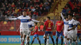 Universidad Católica aprovechó el hombre de más y se quedó con la victoria ante Unión Española