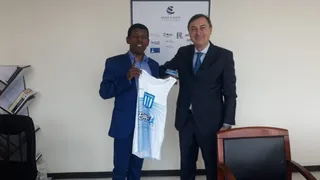 La leyenda del atletismo Haile Gebrselassie se hizo socio de Racing Club