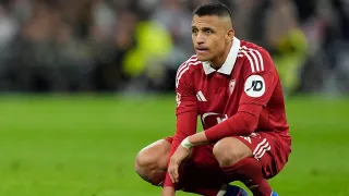 Prensa española destroza a Alexis Sánchez tras la derrota de Sevilla: “No puede ser jugador de Primera División”