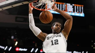 LaMarcus Aldridge brilló en triunfo de San Antonio Spurs sobre Oklahoma City Thunder