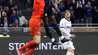 Alexis tuvo escasos minutos en duelo de Inter y Napoli antes de sumarse a La Roja