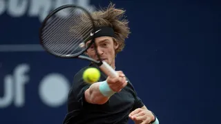 Andrey Rublev ganó torneo de Dominic Thiem tras vencerlo en la final