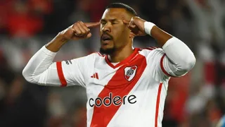 Puso dinero de su bolsillo: Salomón Rondón rescindió contrato con River Plate