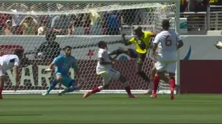 Terrible patada en el rostro: La expulsión de Enner Valencia en el Ecuador vs Venezuela en la Copa América