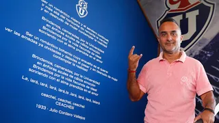 “Siempre te recordamos con cariño”: La U recibió la visita de Rodrigo “Chamuca” Barrera