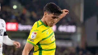 Marcelino Núñez volvió a la titularidad en la caída de Norwich ante Middlesbrough