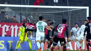 El golazo de tijera de Armando Méndez que salvó a Newell’s ante Audax Italiano