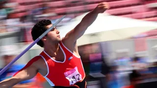 Tomás Guerra ganó en Texas con su mejor registro personal en jabalina