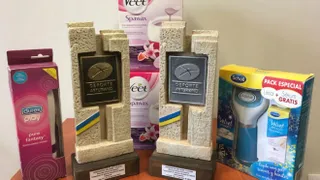 El sexista premio en torneo femenino de squash: un vibrador y un kit de depilación