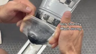 Australiana que ganó medalla de oro en Tokio reparó su kayak usando un preservativo