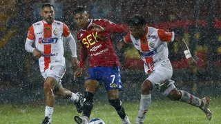 Gastón Lezcano amargó a Unión Española bajo la lluvia en Santa Laura