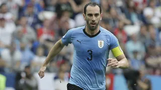 Diego Godín: A la selección de Chile la respetamos por lo que hace en la cancha