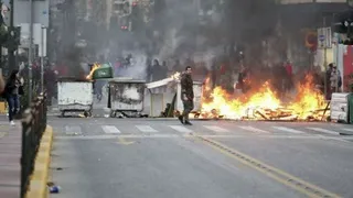 Hinchas de Olympiakos realizaron desmanes en protestas contra gobierno griego