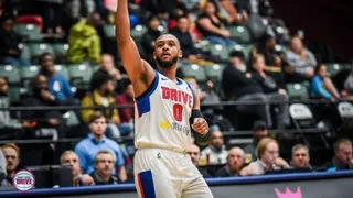 Jugador de la NBA G League falleció luego de desmayarse en un partido