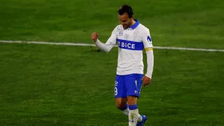 Universidad Católica buscará dejar atrás su turbulento presente ante La Serena