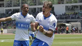 Zampedri materializó la goleada de Universidad Católica sobre Santiago Wanderers con un taco