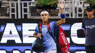 Alejandro Tabilo acusó el desgaste y se despidió en su estreno en Túnez