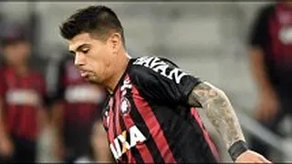 Esteban Pavez participó en igualdad de Atlético Paranaense por la Copa de Brasil