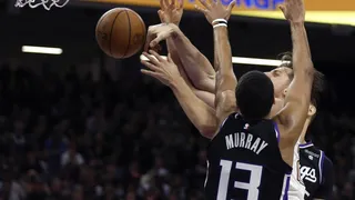 Domantas Sabonis le ganó el duelo a Wembanyama en triunfo de Kings ante Spurs