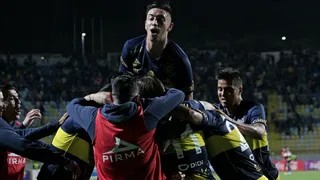 Everton quiere mantener su invicto en el torneo recibiendo a Unión La Calera en Sausalito