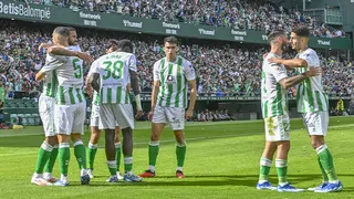 Betis tuvo a Claudio Bravo como titular en su agónica victoria sobre Osasuna