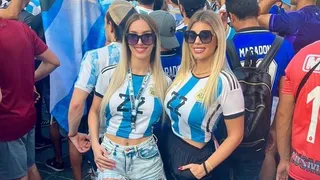 Hinchas argentinas que festejaron con topless en Qatar: Salimos escondidas, teníamos miedo