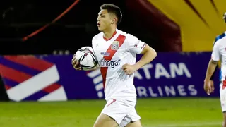 Felipe Fritz renovó con Curicó Unido