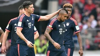 Arturo Vidal jugó sólo los primeros minutos en victoria de FC Bayern Munich sobre Stuttgart