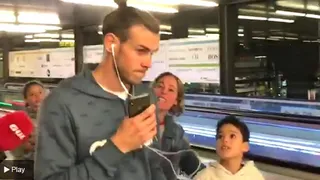 El feo gesto de Gareth Bale con un niño que quería su autógrafo