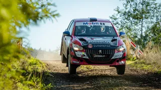 Jorge Martínez y Tadeo Rosselot se quedaron con la jornada sabatina del Rally Ñuble