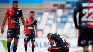 El editorial de Rodrigo Goldberg: La involución del fútbol chileno es evidente y no se ve cuándo pueda parar