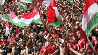 La impresionante marcha de hinchas húngaros en la previa del duelo ante Francia