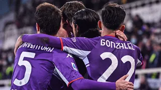 Dusan Vlahovic brilló con doblete en la goleada de Fiorentina de Erick Pulgar ante Salernitana