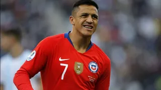 Alexis es visto con nueva novia a la espera de un exigente plan de entrenamientos