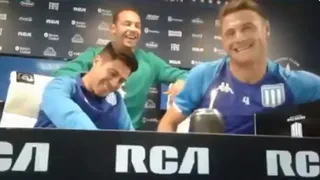 La divertida respuesta de un histórico de Racing que le sacó risas a Marcelo Díaz