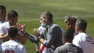 Curicó Unido visita a Everton en busca de instalarse en la lucha por el título