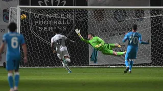 Giacomo Raspadori comandó la remontada de Napoli sobre Crystal Palace en Turquía