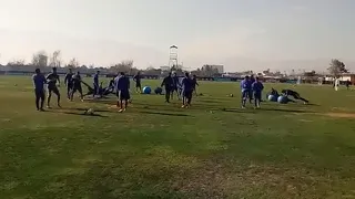 Sin Mauricio Pinilla, el plantel de la U realizó trabajo físico