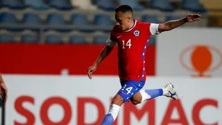 ¿Vuelve a Chile? Fabián Orellana se debate entre el fútbol español y la UC