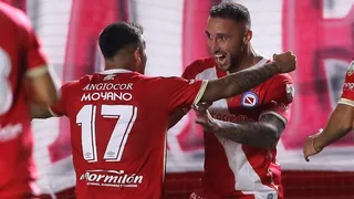 Argentinos Juniors batió a Atlético Nacional y le dio una mano a la UC para clasificar a octavos