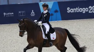 Federación Ecuestre Internacional revocó a Chile su cupo para París 2024 en adiestramiento
